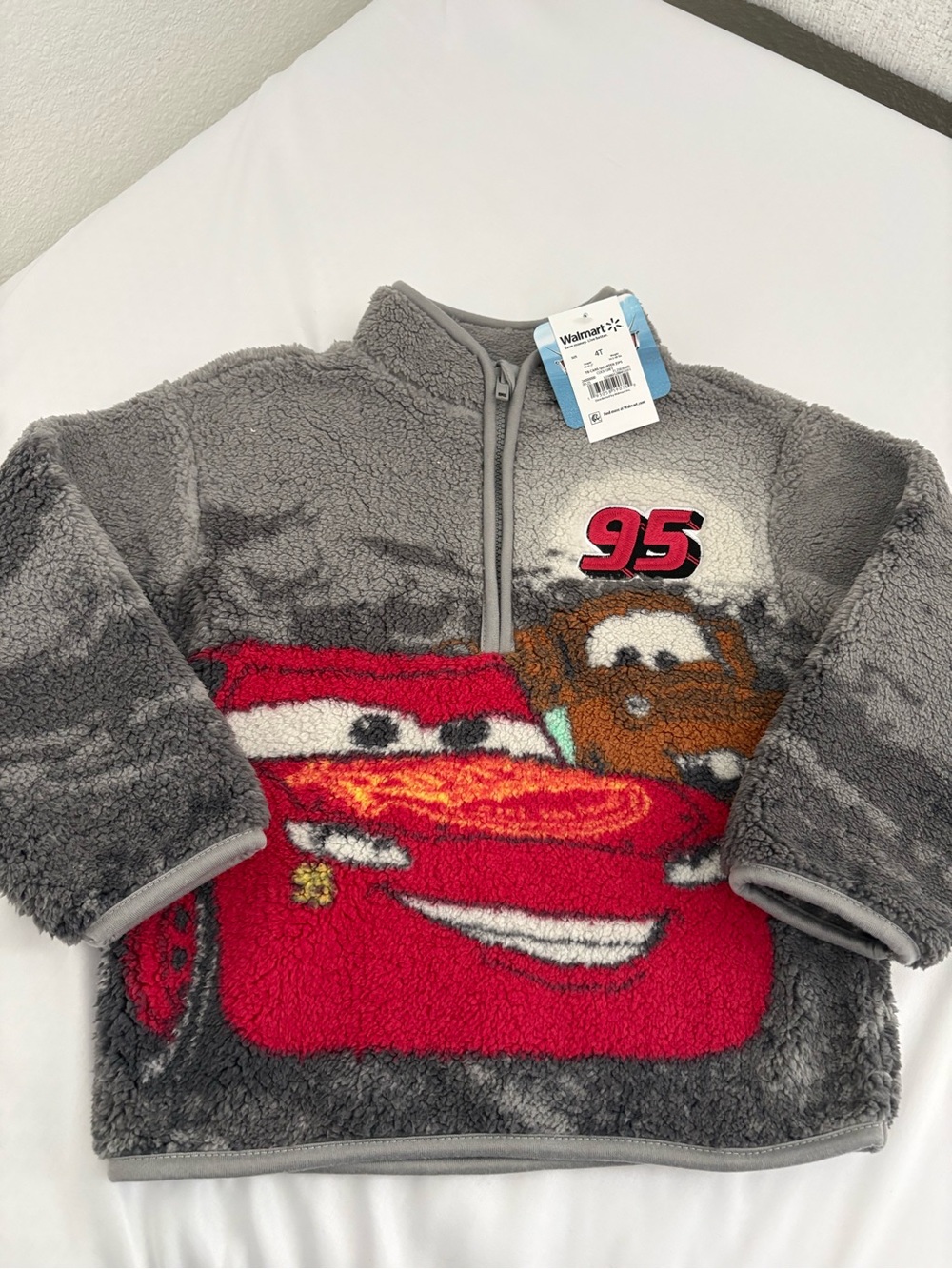 NWT HTF cars Sherpa 4T🖤